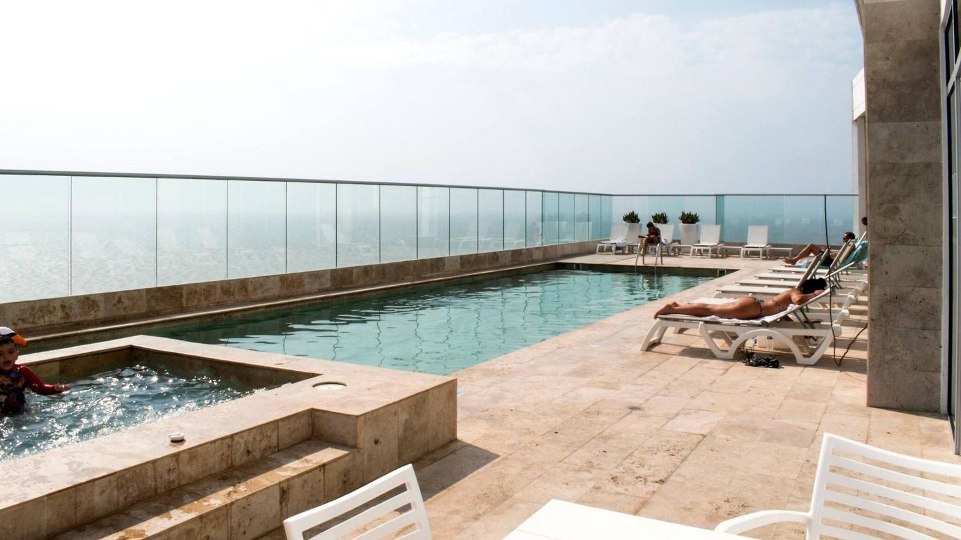 1 Bedroom Sunset Luxury Private Jacuzzi Apartamento
