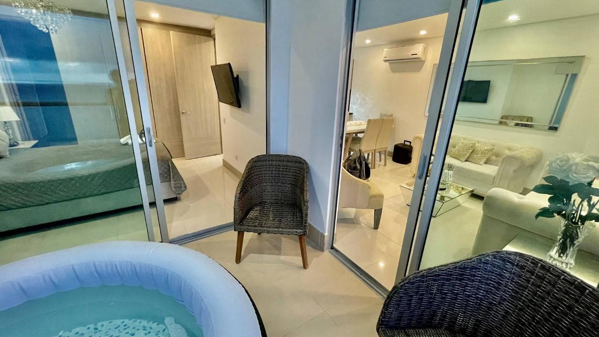 Apartamento 1 Bedroom Sunset Luxury Private Jacuzzi