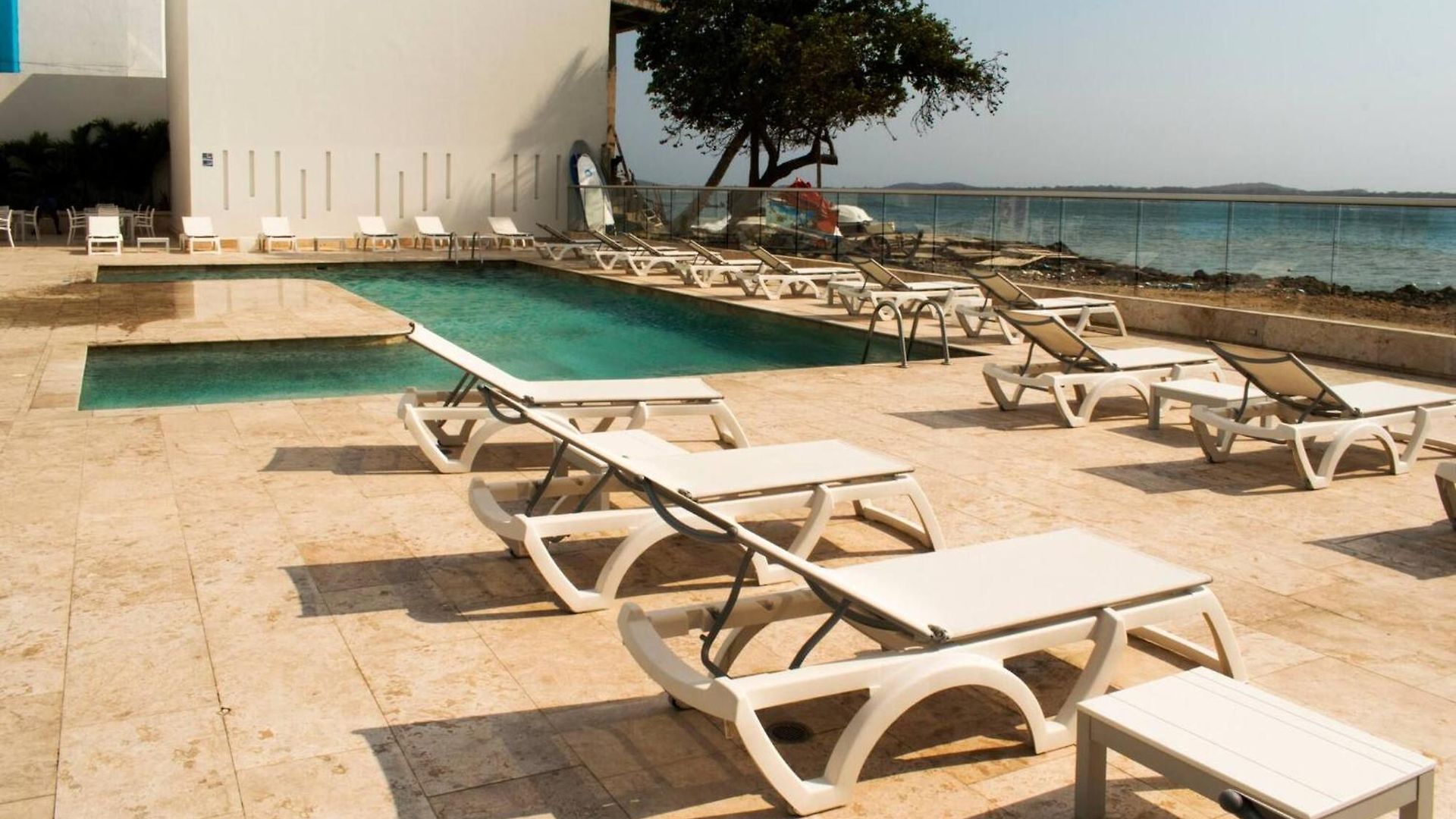 1 Bedroom Sunset Luxury Private Jacuzzi