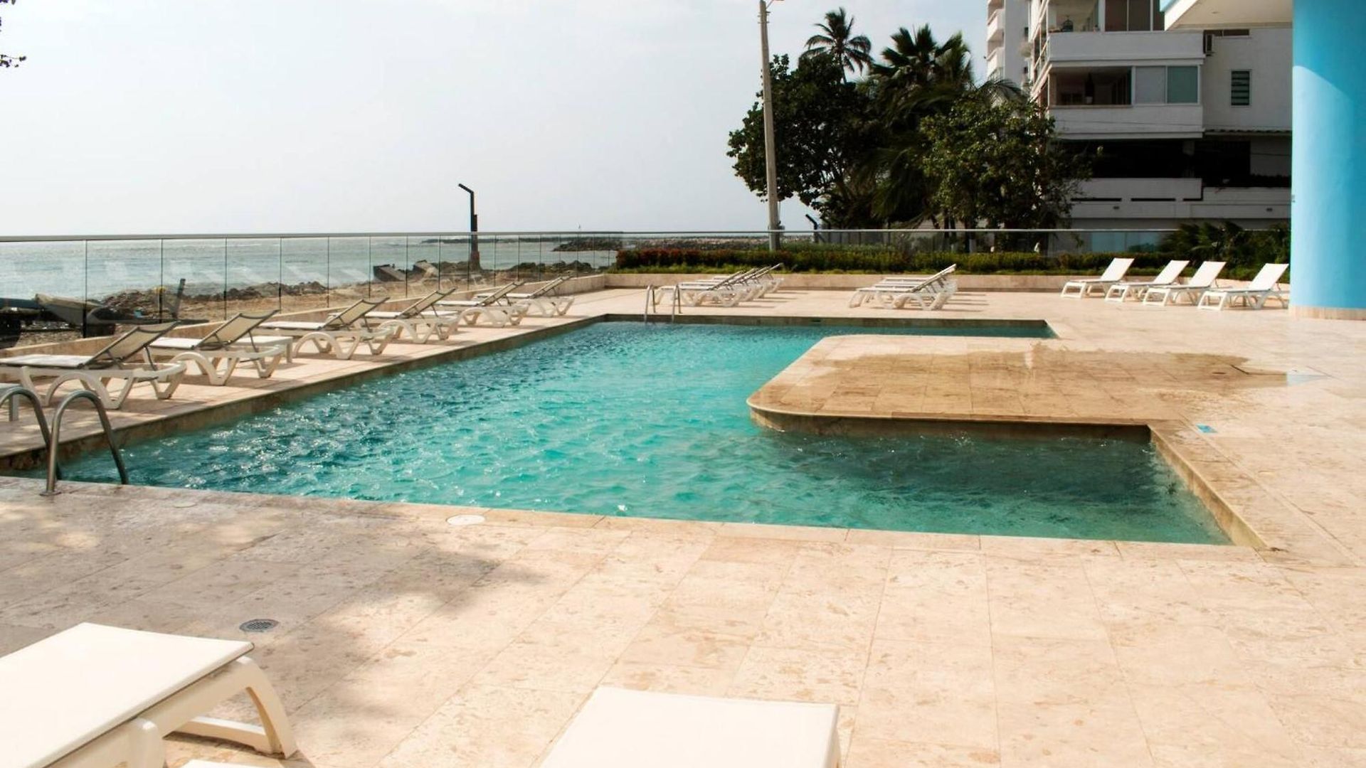 1 Bedroom Sunset Luxury Private Jacuzzi *