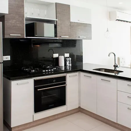 1 Bedroom Sunset Luxury Private Jacuzzi *